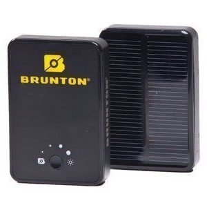 Brunton Powerpack Ember 2800 varavirtalähde aurinkopaneeli