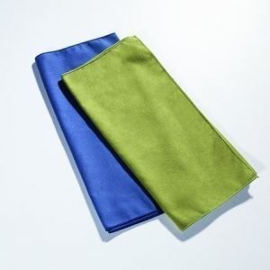 Cocoon Microfiber Towel matkapyyhe useita värejä